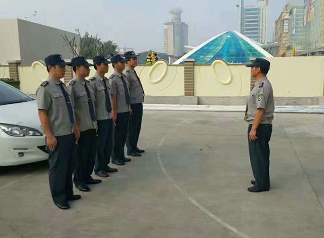 人力护卫服务